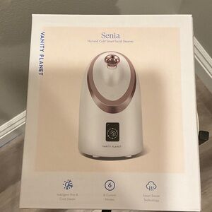 Vanity Planet Senia Hot and Cold Smart Facial Steamer - White and Gold NWOT